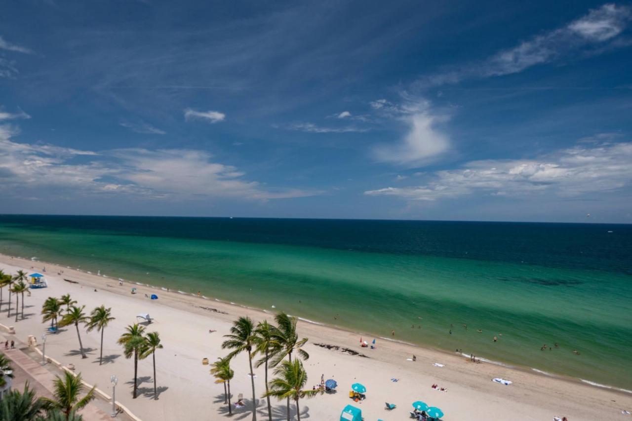 Hollywood Beach Marriott Hotel Exterior photo